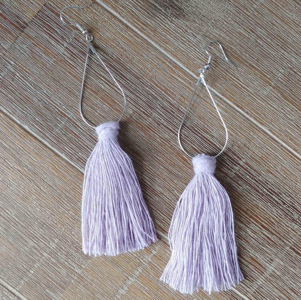💜Handmade Macrame Lavender Tassel Earrings💜